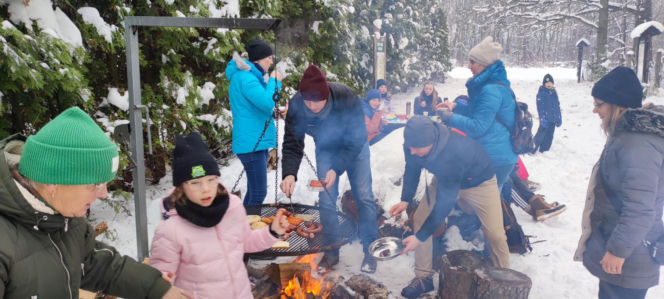 Choinkobranie w leśnictwie Grodziec co roku przyciąga całe rodziny