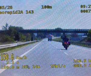 Miał prawie 160 km/h na liczniku. Motocyklista stracił prawo jazdy pod Tarnowem