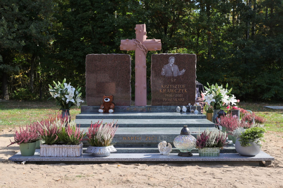 Ewa Krawczyk spocznie obok Krzysztofa