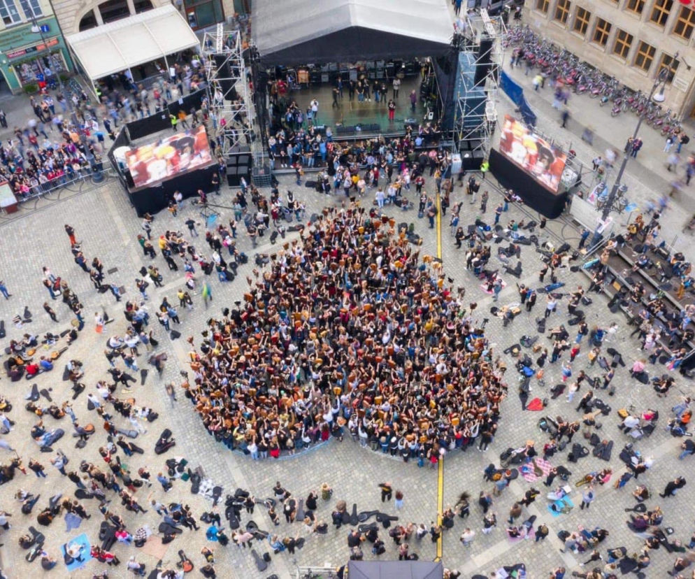 Wrocław pobił rekord świata! Tysiące gitarzystów zagrało Hey Joe