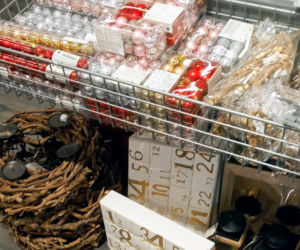 Bożonarodzeniowy towar w szczecińskich sklepach