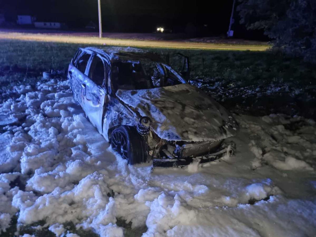 Śmiertelny wypadek 17-latka w Rogaszycach! BMW jechało 220 km/h? [ZDJĘCIA].