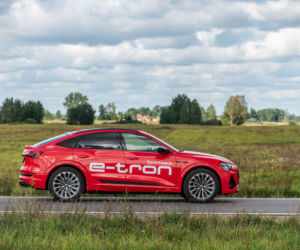 Audi e-tron Sportback 55 quattro S line (Catalunya Red)