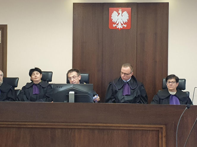 Podciął gardło koledze, bo pokłócili się o kobietę. W tle walka o dziecko