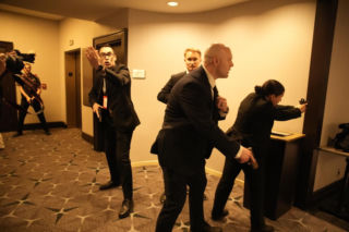 31-latek otworzył ogień podczas gali z Trumpem. Po zatrzymaniu ujawnił, kto był celem