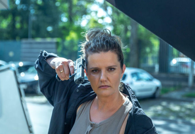 "Młode gliny", odcinek 17: nastolatek dokonuje brutalnego rozboju. Jego ofiara, ciężarna kobieta, walczy o życie