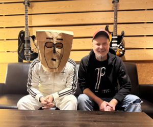 Dildo Baggins i Grabaż w punkowym stylu kupują razem „Masło” 