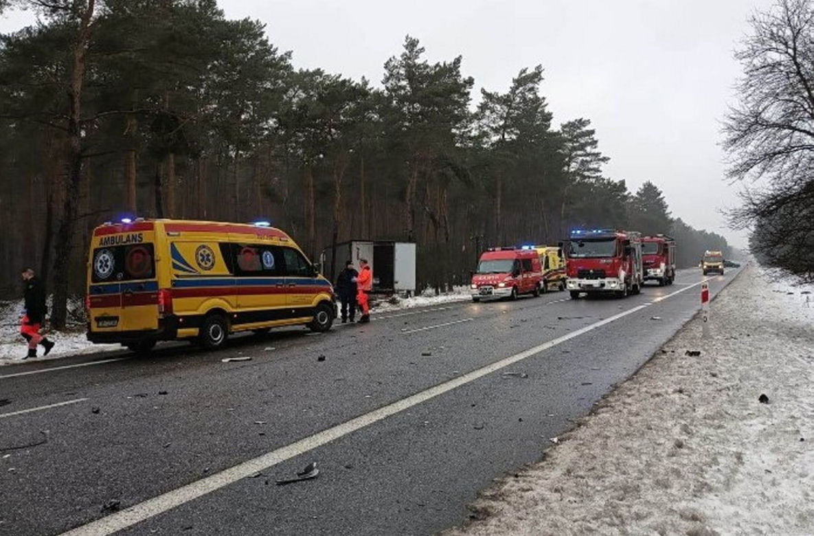 Wypadek śmiertelny pod Włocławkiem. Nie żyje kierowca osobówki