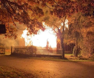 Błotnica: Tragiczny pożar. Z domu nie zostało nic, dwa zwęglone ciała w pogorzelisku!
