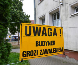 Uszkodzona kamienica przy ul. Hożej w Szczecinie