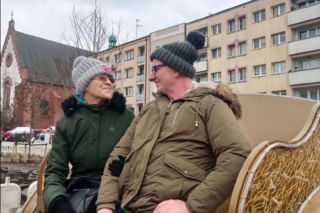 Kolejny bohater Chłopaków do wzięcia wziął ślub. Wiadomo, kim jest jego wybranka