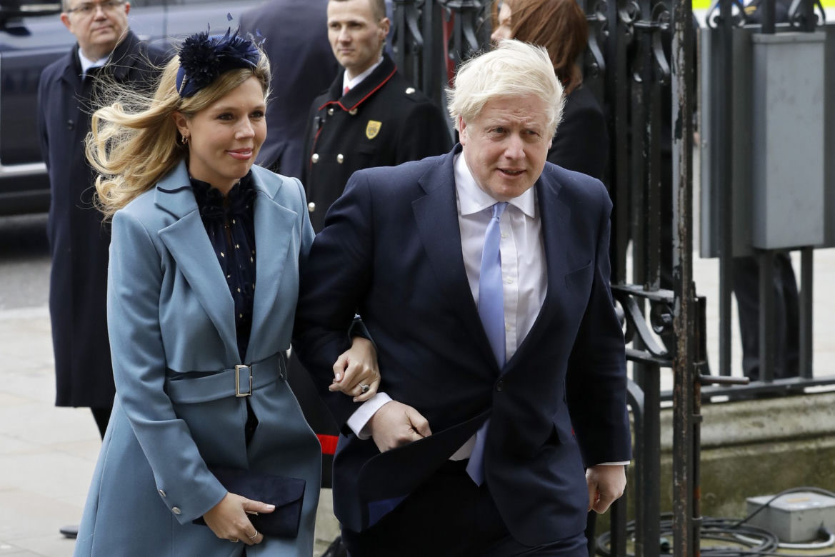 Boris Johnson przestał samodzielnie oddychać. Rozpacz ciężarnej narzeczonej 