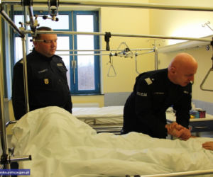 Jeden policjant nie żyje, trzech jest rannych