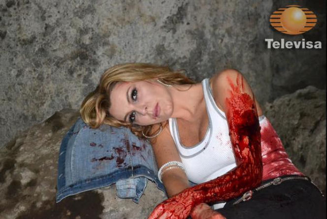 Prawdziwe uczucie (Amores Verdaderos). Kendra (Marjorie de Sousa)