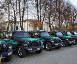 Straż Graniczna otrzyma nowe samochody do patrolowania trudnych terenów [ZDJĘCIA]