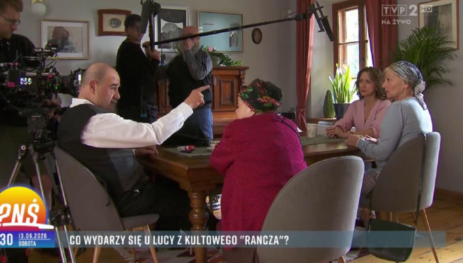 Ranczo 11 sezon na planie w Pytanie na śniadanie. Lucy (Ilona Ostrowska), Solejukowa (Katarzyna Żak), babka (Grażyna Zielińska), wójt Kozioł (Cezary Żak)