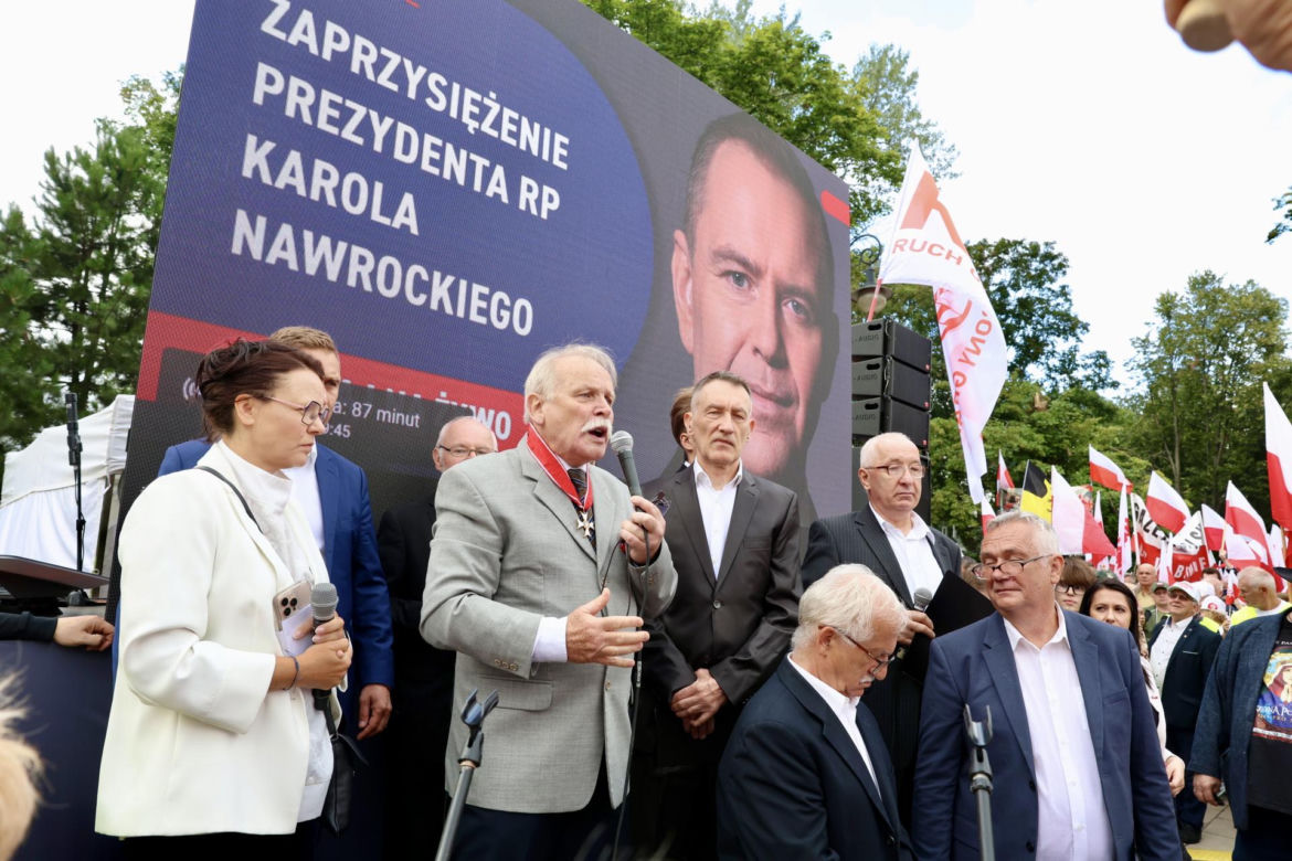 Karol Nawrocki prezydentem. Tłumy pod Sejmem