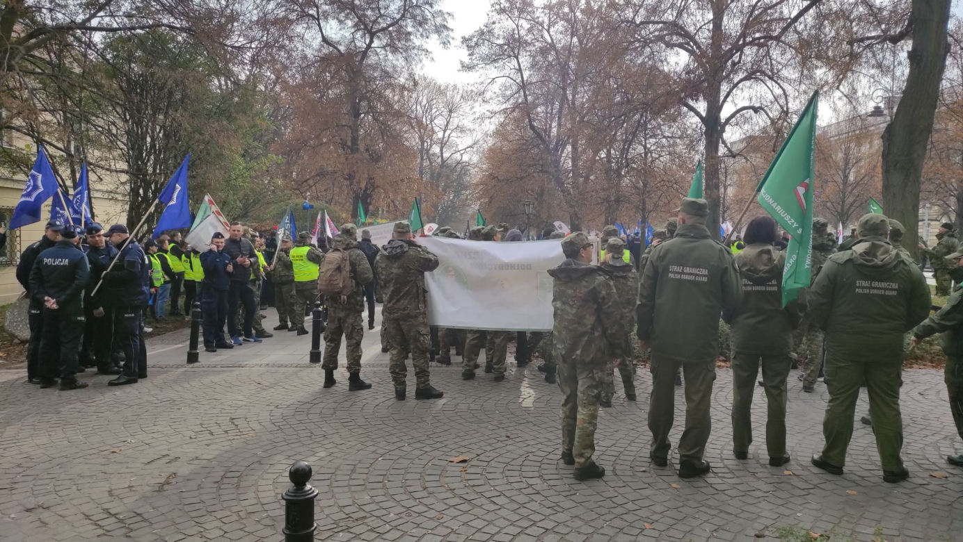 Protest służb mundurowych w Warszawie 9.11. 2022