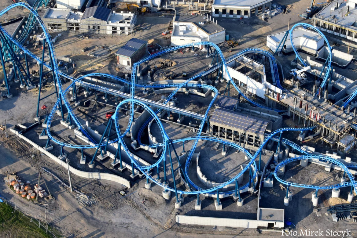 Wesołe miasteczko widmo. Jak wygląda Energylandia bez ludzi?