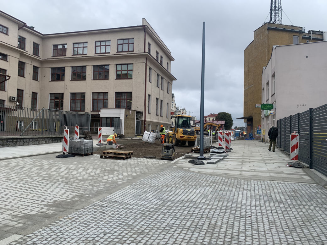 Dworzec Metropolitalny gotowy w 60 procentach. Niektóre drogi dojazdowe są już gotowe [GALERIA]