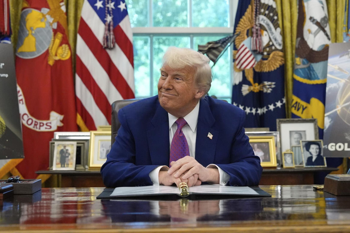 Kosmiczna Złota Kopuła ochroni Amerykę. Trump chce wydać na nią $175 miliardów