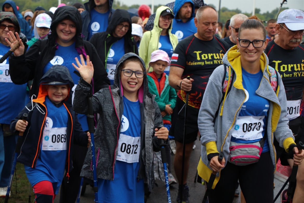 Toruń. VIII Marsz Walkathon Neuca dla Zdrowia