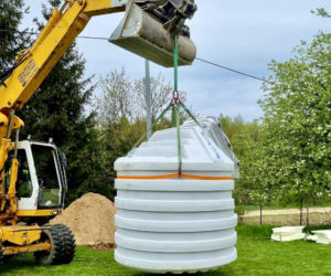 Piwniczka ziemianka w ogrodzie