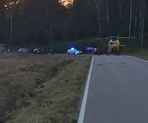 Motocyklista zabił się na drzewie pod Warszawą. Pasją Roberta były motory i katamarany