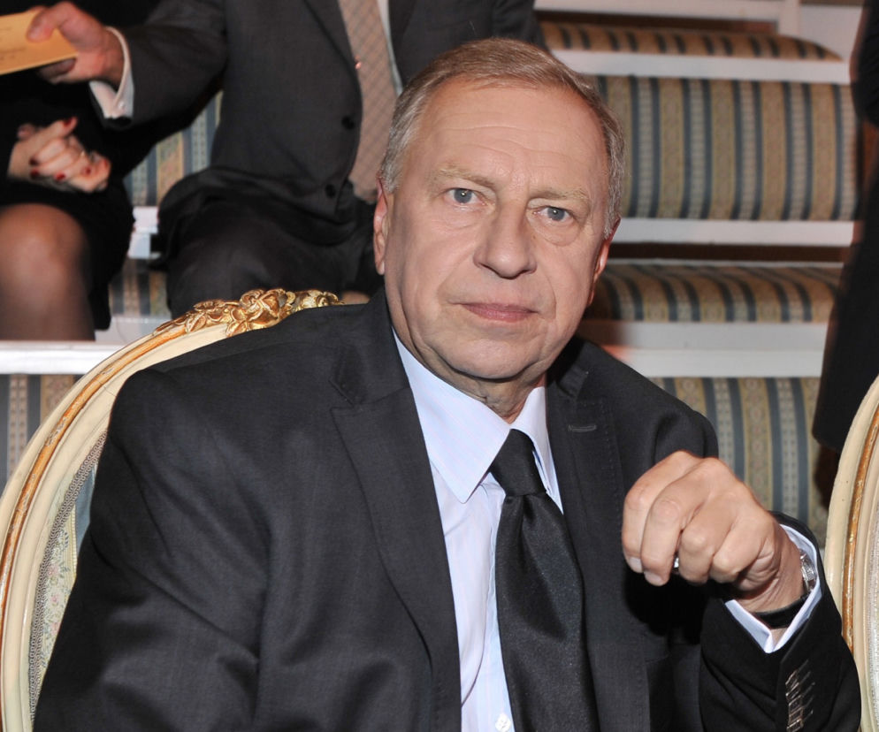 Jerzy Stuhr zaczął mówić i stawia pierwsze kroki