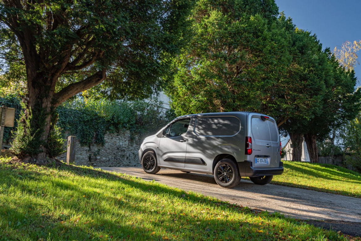 Citroen e-Berlingo i Peugeot e-Partner - pierwsze jazdy