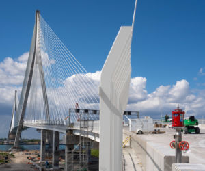 Most łączący Kanadę ze Stanami Zjednoczonymi im. Gordiego Howe’a