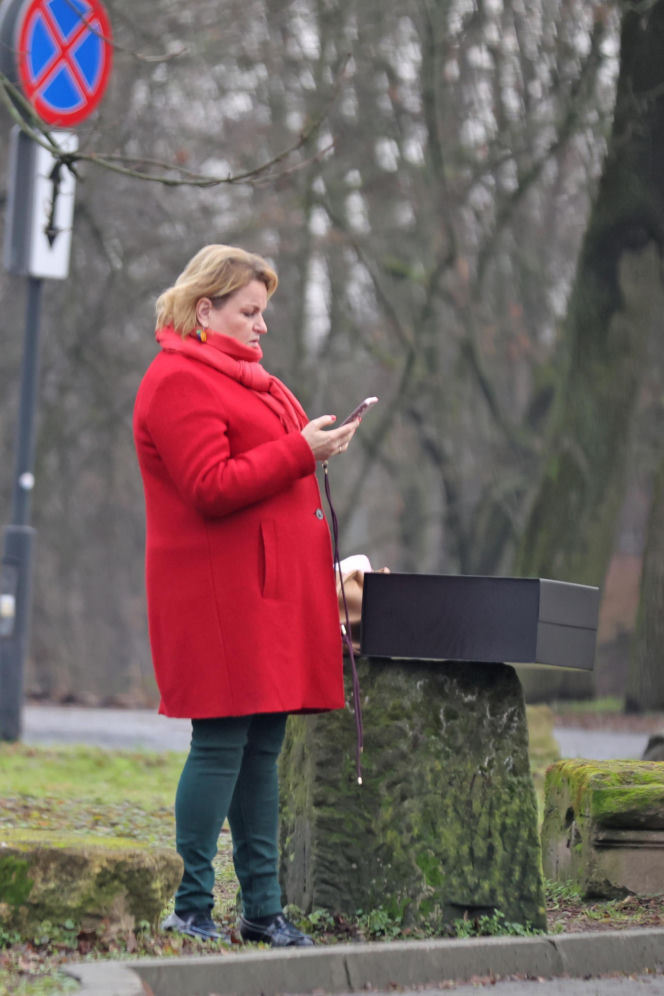 Katarzyna Bosacka w parku