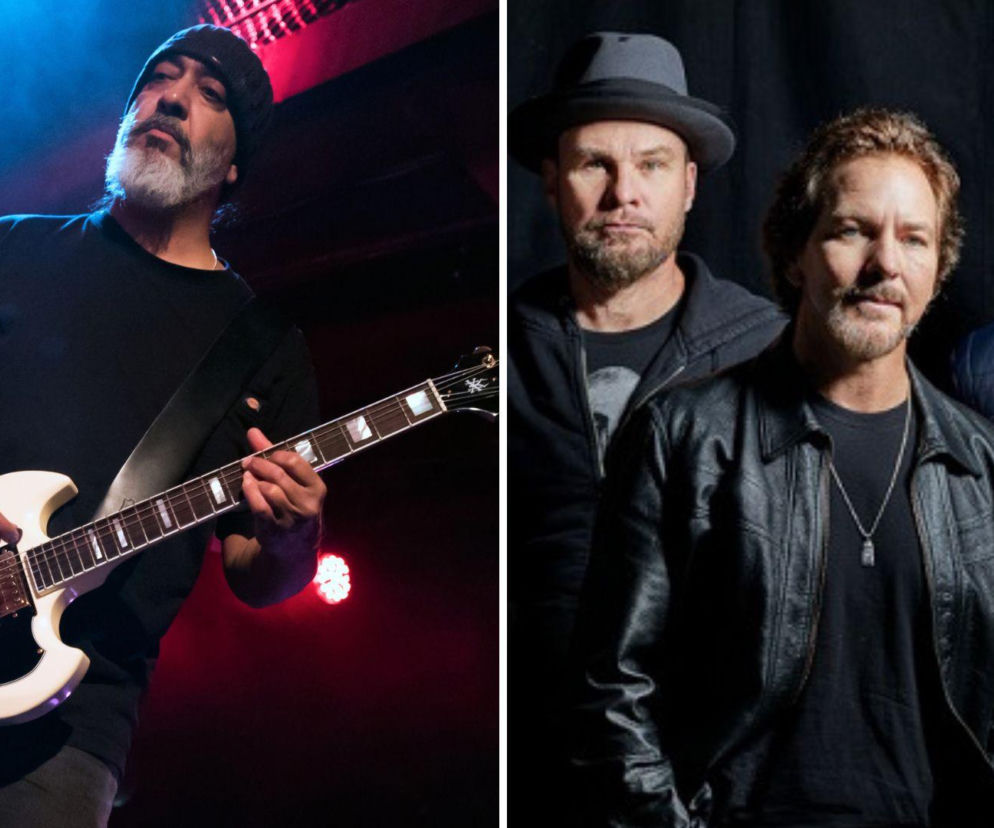 Kim Thayil, gitarzysta Soundgarden, w czarnej czapce i koszulce, gra na białej gitarze elektrycznej na koncercie. Obok niego, na zdjęciu stockowym, inni muzycy Pearl Jam, o których piszemy na naszym portalu.
