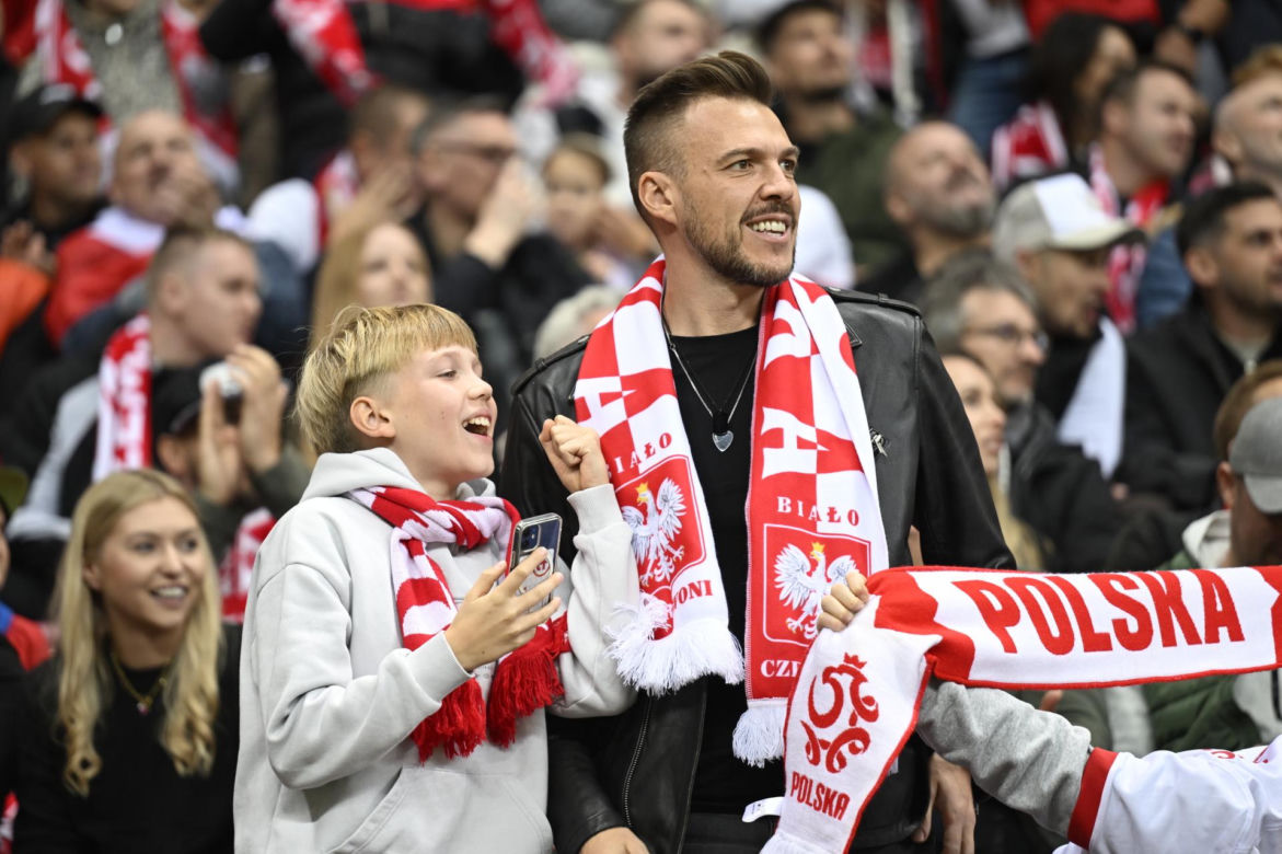 Kibice na meczu Polska - Rumunia. Znajdź się na zdjęciach z Narodowego!