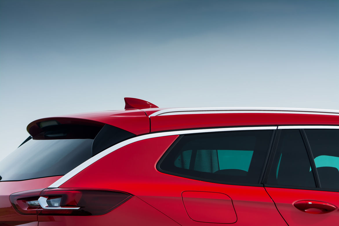 Opel Insignia Sports Tourer OPC Line 2.0 Turbo 260 KM AWD AT