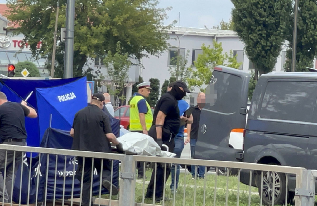 Czterolatek zginął potrącony przez tramwaj. Rozpacz na miejscu tragedii