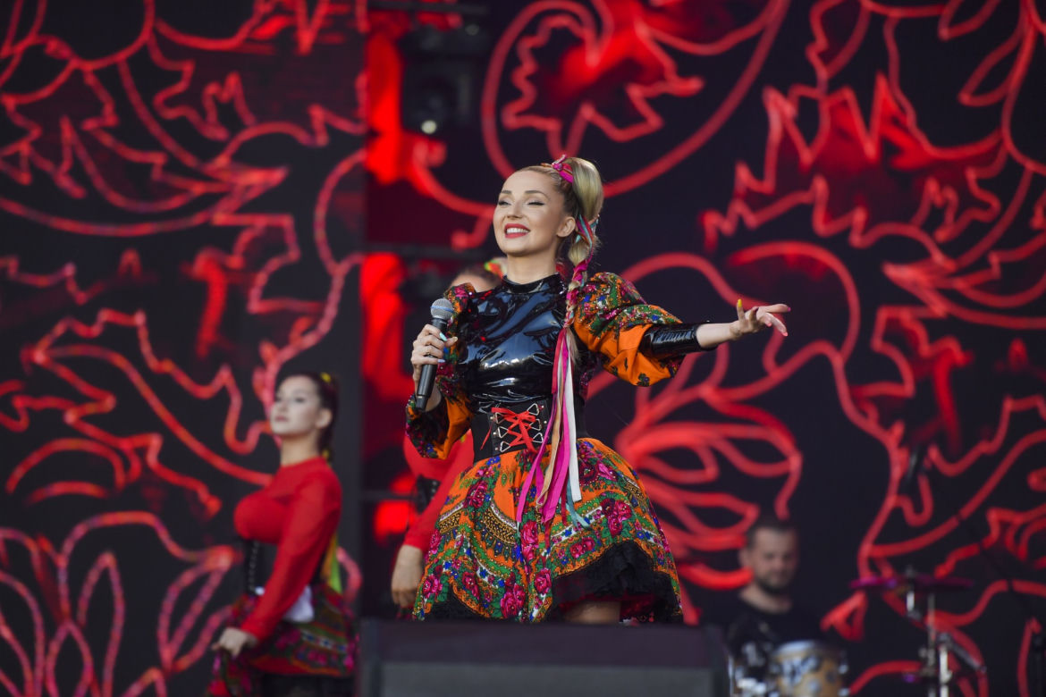 Cleo i Lady Pank zarabiają na zarazie