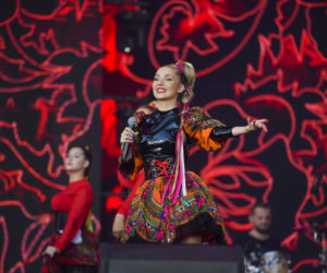 Cleo i Lady Pank zarabiają na zarazie