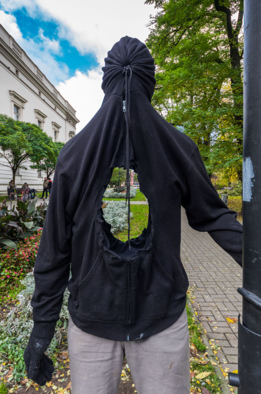 7 Instalacja "Holy Man" Marka Jenkinsa w pasażu Rubinsteina przy Piotrkowskiej
