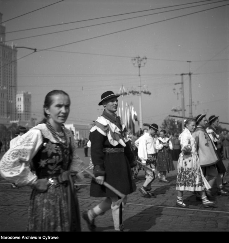 Dożynki w powojennej Warszawie