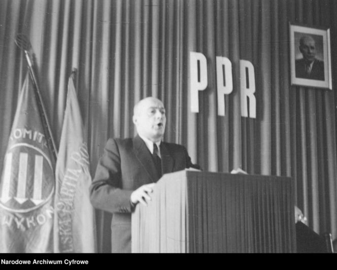 Niewiarygodne sceny! Aktor kazał przykucnąć premierowi, bo chciał go przeskoczyć! Interwencja w ostatniej chwili