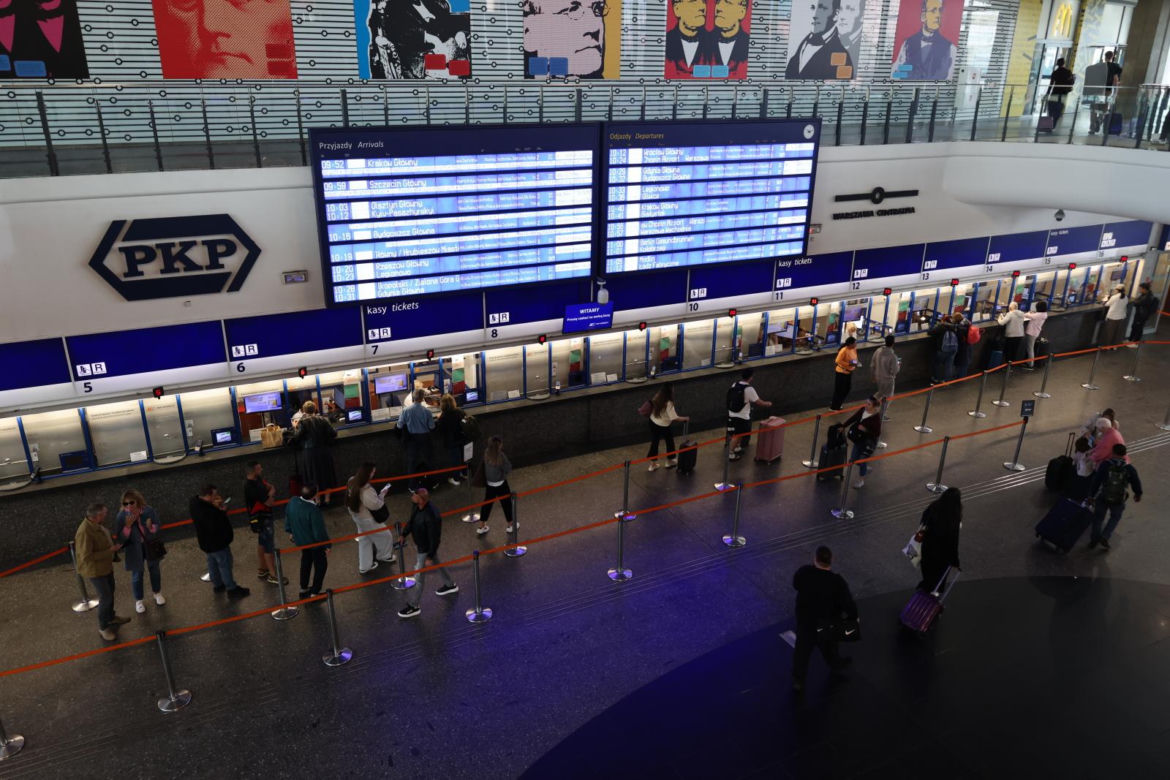 Protest maszynistów spowodował utrudnienia na kolei - Warszawa Centralna