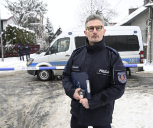 Zwłoki małżeństwa na Targówku. Świadkowie o szturmie antyterrorystów: W życiu czegoś takiego nie widziałem