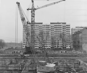 Budowa bloków między ul. Komandorską i Ślężną, 1972 r