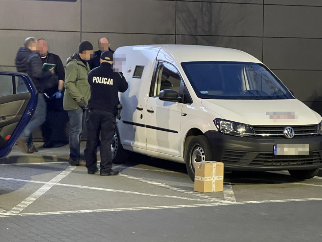 Napad na konwojenta na Białołęce. Skradziono dużą ilość pieniędzy 