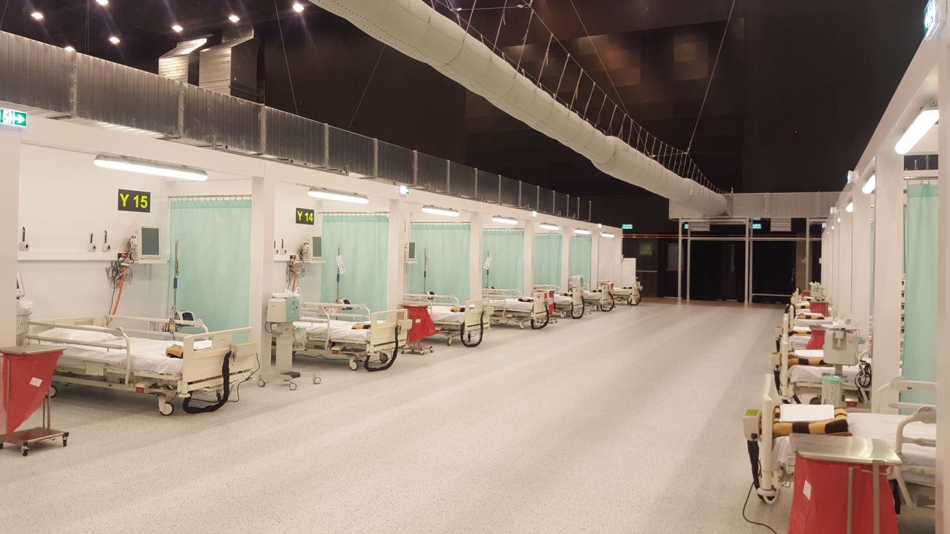 Szpital tymczasowy w Katowicach gotowy na przyjęcie pacjentów 