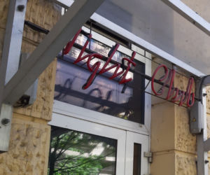 Zwłoki mężczyzny pod klubem nocnym na ul. Pankiewicza 4 w Warszawie.