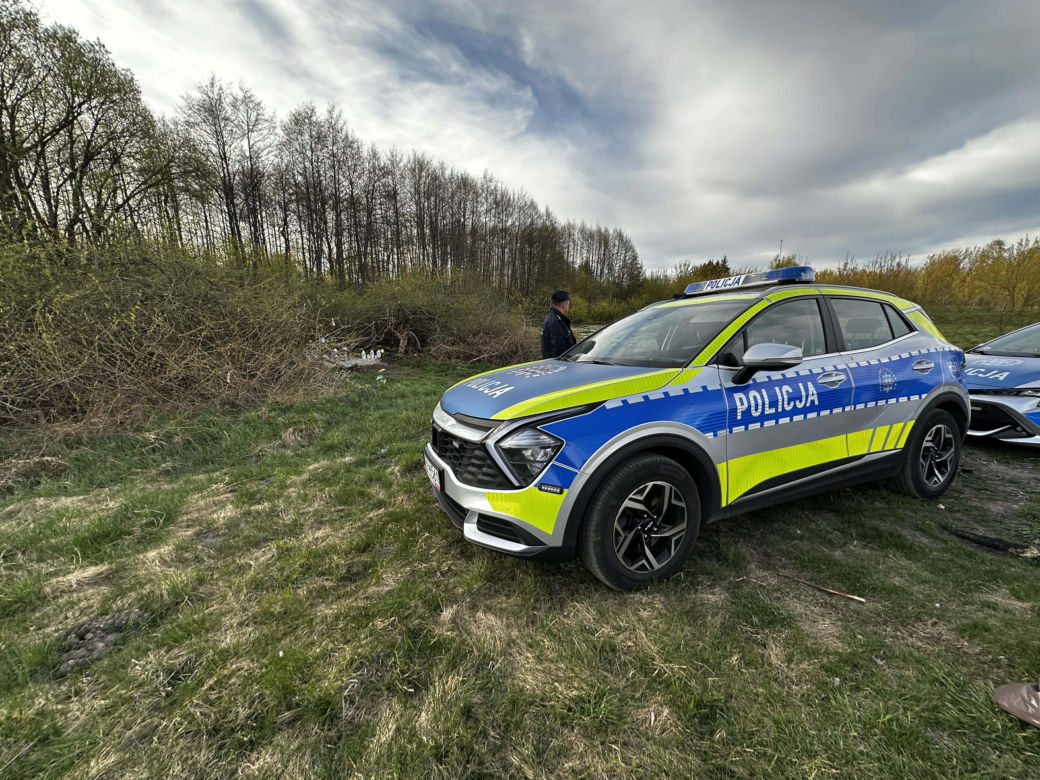 Rocznica tragedii zamieniła się w koszmar. Tajemniczy pakunek przerwał uroczystość