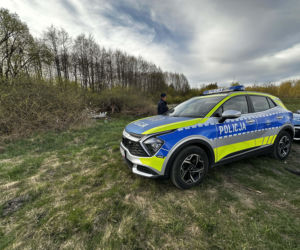 Rocznica tragedii zamieniła się w koszmar. Tajemniczy pakunek przerwał uroczystość