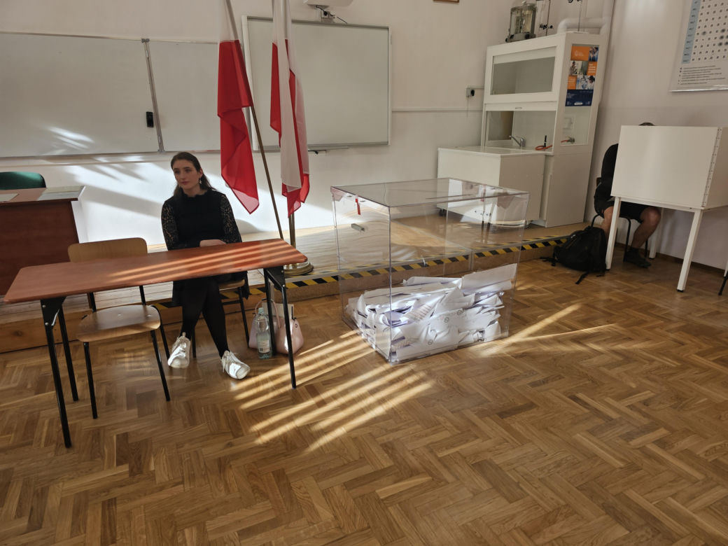 Wybory samorządowe 2024. Rzeszowianie ruszyli do urn [GALERIA]